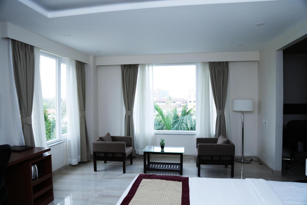 Hotel Prism - A Boutique Hotel Jorhat Luaran gambar