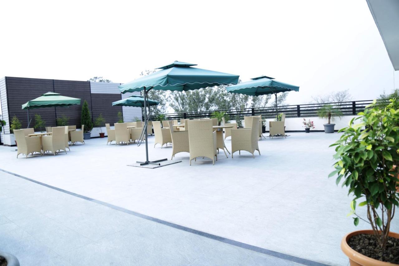 Hotel Prism - A Boutique Hotel Jorhat Luaran gambar