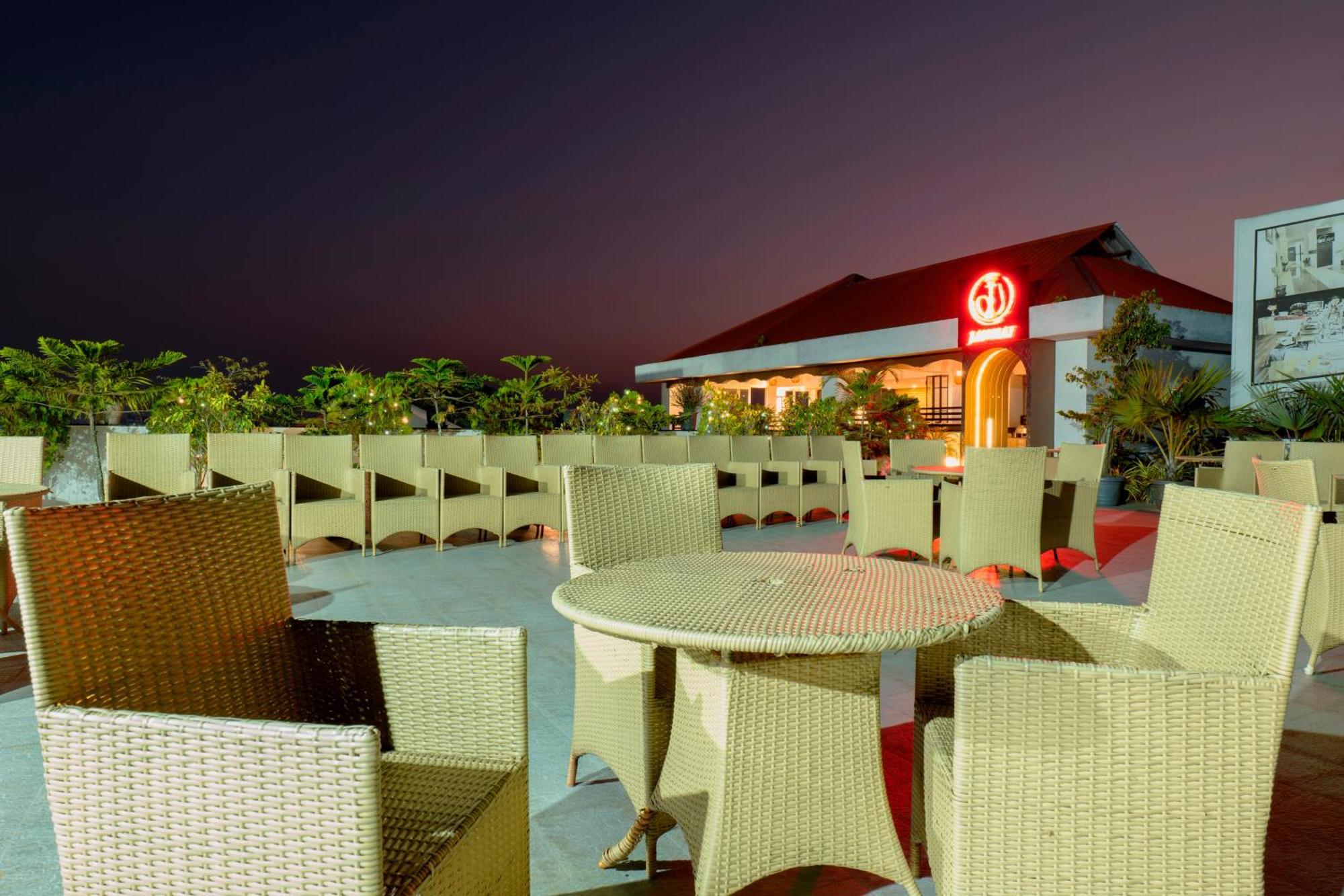 Hotel Prism - A Boutique Hotel Jorhat Luaran gambar