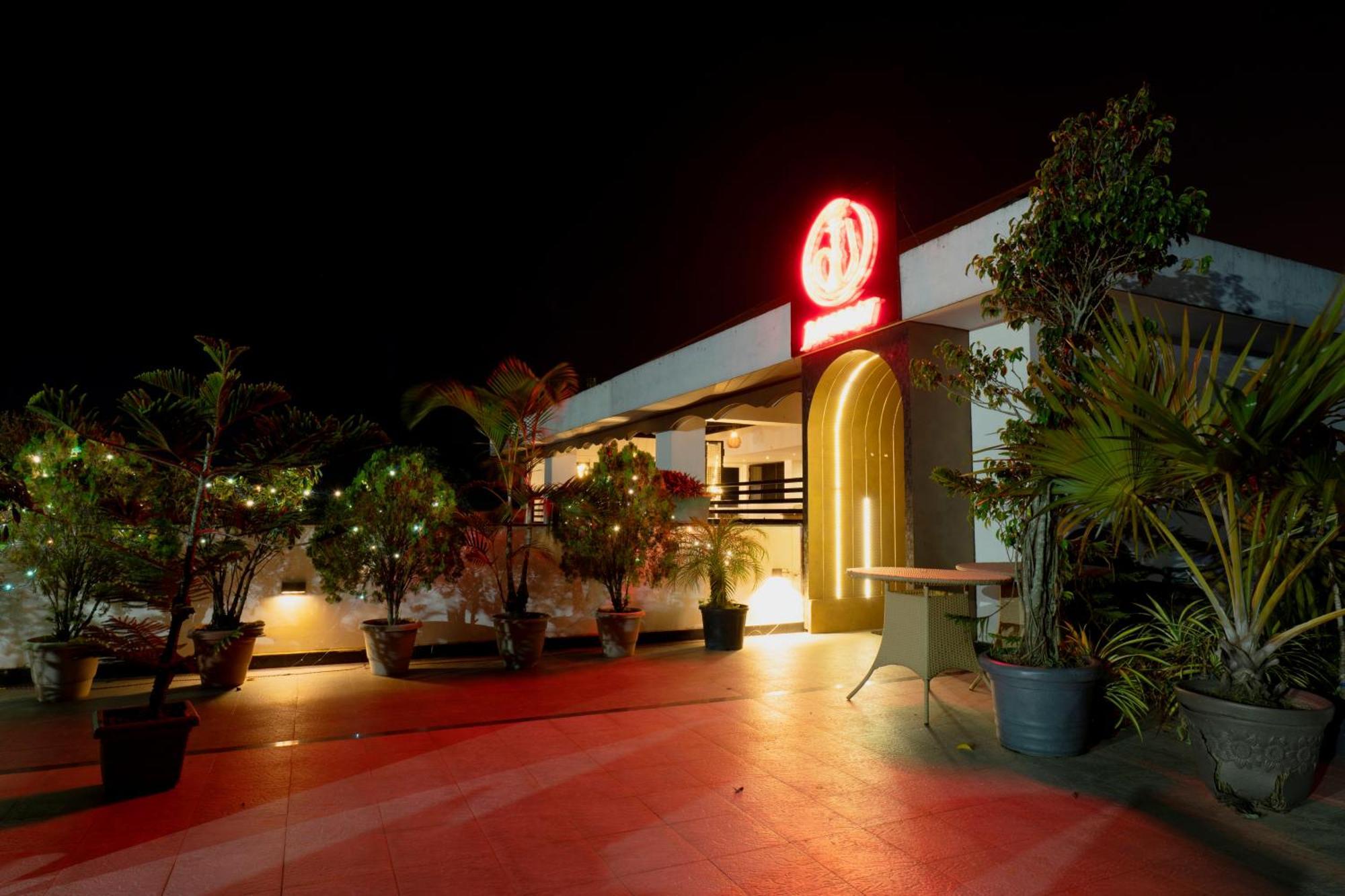 Hotel Prism - A Boutique Hotel Jorhat Luaran gambar