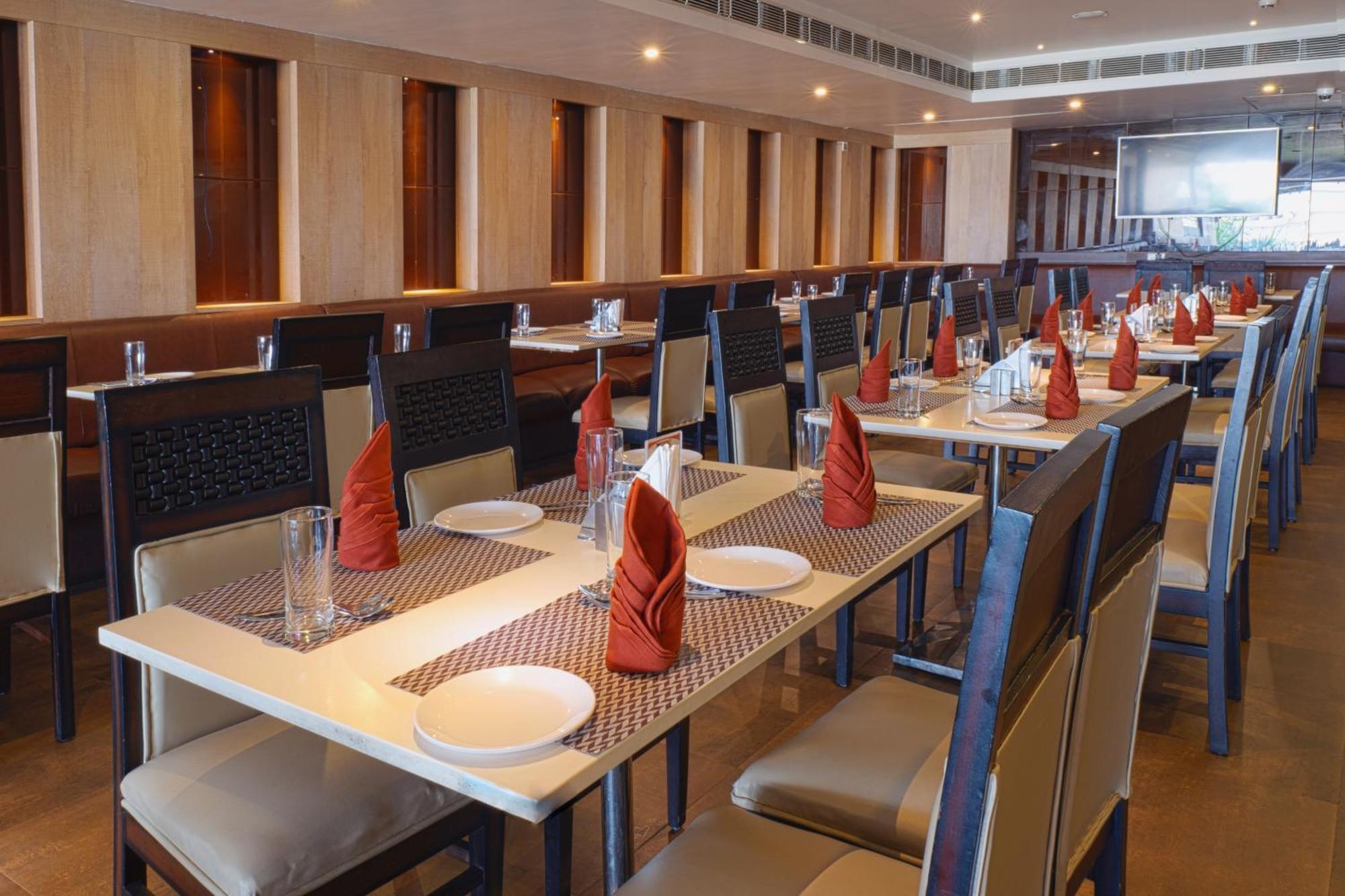 Hotel Prism - A Boutique Hotel Jorhat Luaran gambar